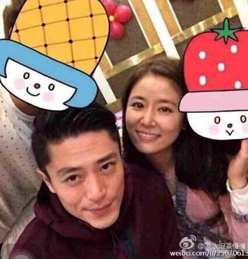 Việc Hoắc Kiến Hoa và Lâm Tâm Như công khai chuyện yêu đương trên mạng xã hội trở thành tin tức “nóng” nhất mấy ngày qua. Sau bạn diễn Trần Kiều Ân, người đẹp họ Lâm là cô gái thứ 2 được “mỹ nam cổ trang” Đài Loan công khai hẹn hò.