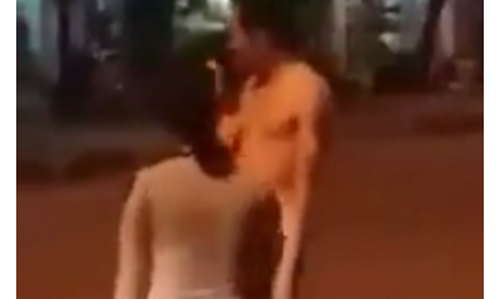 Bat binh canh chong quat thao bat vo quy goi giua pho