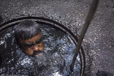 Những hình ảnh này được nhiếp ảnh gia Zakir Chowdhury chụp tại thủ đô Dhaka của Bangladesh