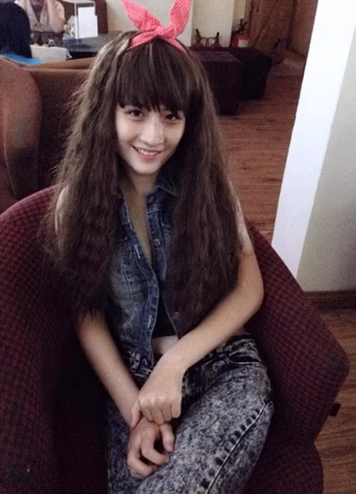 Tuy vậy, đến năm 17 tuổi Lin Jay quyết định "lột xác" thành nam giới.