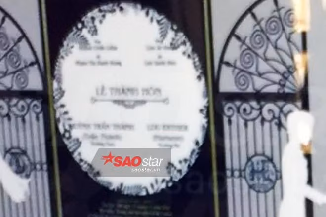 Mới đây, thiệp cưới của cặp đôi Hari Won - Trấn Thành đã bị rò rỉ ra bên ngoài. Theo đó, hôn lễ của cặp sao Việt này sẽ diễn ra vào ngày 25/12 tại một trung tâm tiệc cưới lớn ở TP HCM.