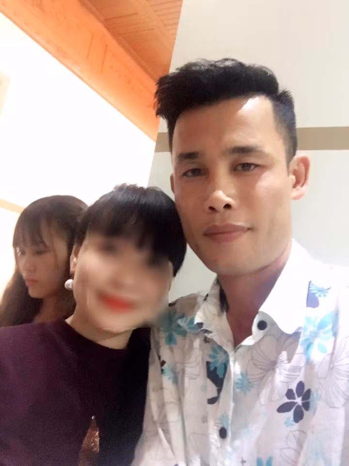 Một số khách mời là người nổi tiếng đến tham dự đám cưới: Nghệ sĩ Hiệp Gà. (Ảnh: FBNV)