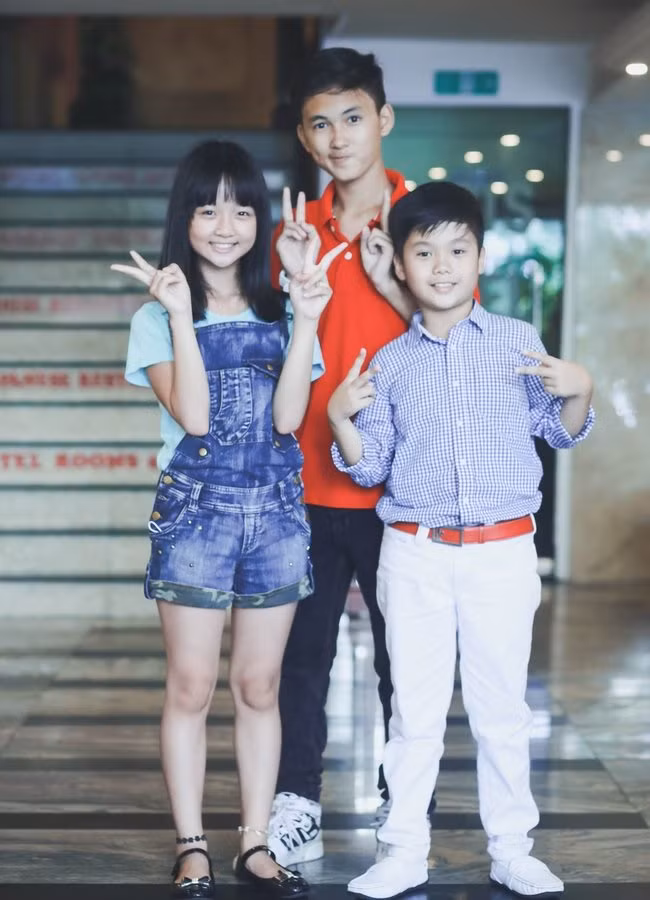 Ve dien trai cua my nam “Toi thay hoa vang tren co xanh“