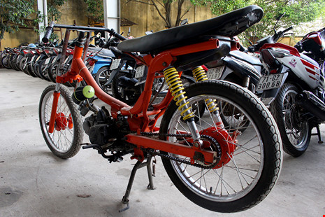 Sau khi được chế tạo lại, không ai có thể nhận ra xe này thuộc hãng nào. Ảnh: LÊ THOA