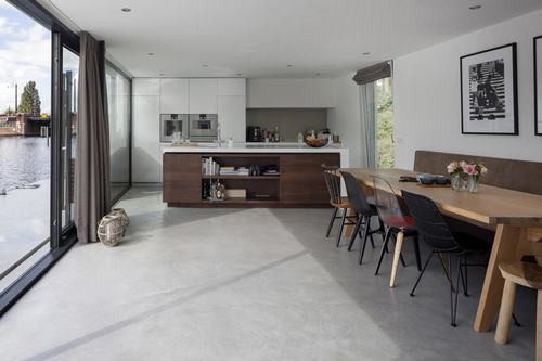 Khu vực sinh sống chủ yếu hướng tầm nhìn ra phía sông.