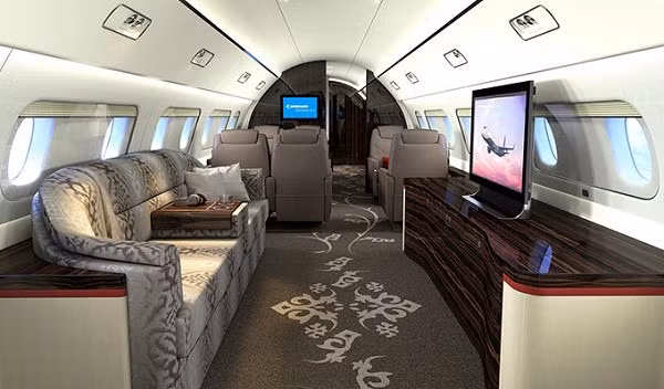 Tuy nhiên, điều đó không có nghĩa dân thường không thể ngồi trên chiếc máy bay này, chỉ có điều mức giá thuê 1 giờ bay của nó lên đến 12,800 USD (> 260 triệu đồng). Không những thế, hãng không chấp nhận các trường hợp mua vé 1 chiều. Được biết, dòng máy bay này được hãng Embraer giới thiệu lần đầu tiên vào năm 2007 và được quảng cáo là máy bay phản lực doanh nhân "ultra-large" với 19 ghế ngồi. Được biết, Lineage 1000 là một “biến thể” của mẫu Embraer 190, cũng là một phiên bản máy bay thương mại rất thành công của hãng.