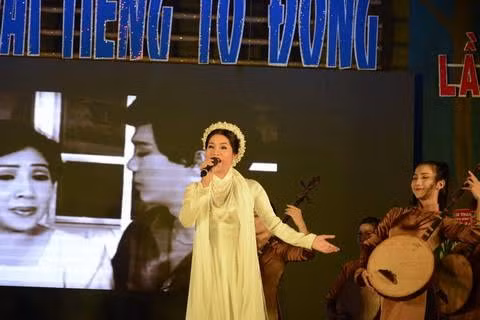 Nghệ sĩ Võ Huỳnh Mơ trong một trích đoạn cải lương.