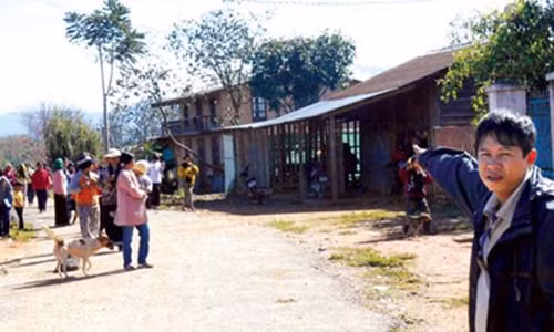 Di tim su that ve ma ga thich con gai dep