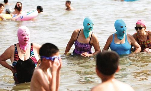 Mat na ninja tan cong bien Viet Nam dip he