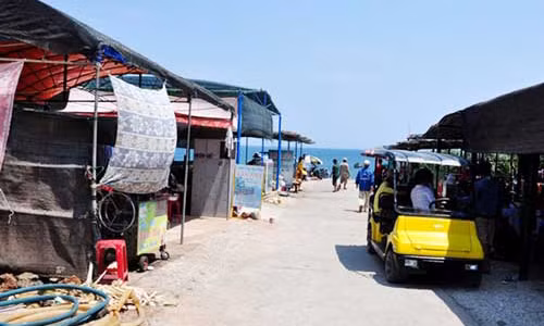 Dao Ly Son bien dang vi hang quan khach san