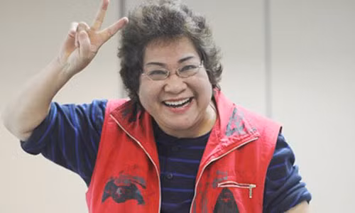 Danh hai Minh Vuong bat ngo tai xuat sau thoi gian o an