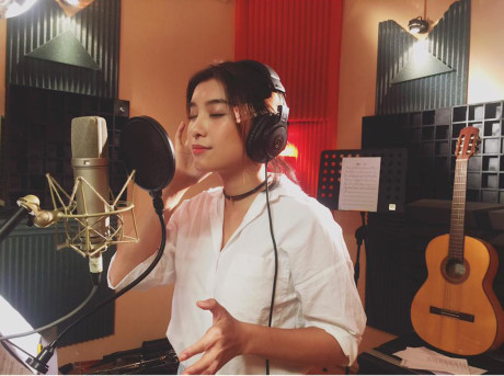 Tieu Chau Nhu Quynh trai long ve chuyen tinh voi Khac Viet-Hinh-2