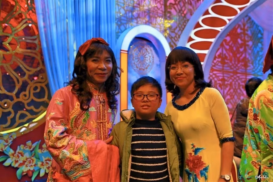 MC Thao Van dang anh than thiet voi chong cu Cong Ly-Hinh-2