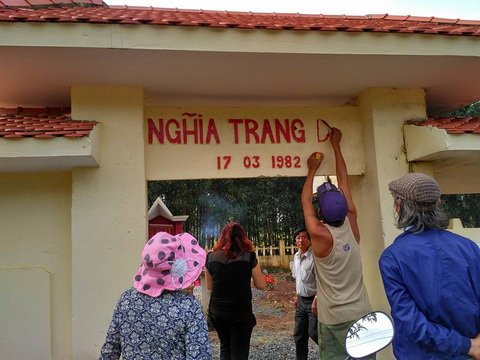 Nhung ngoi mo vo danh sau tai nan bi an nganh Duong sat-Hinh-4