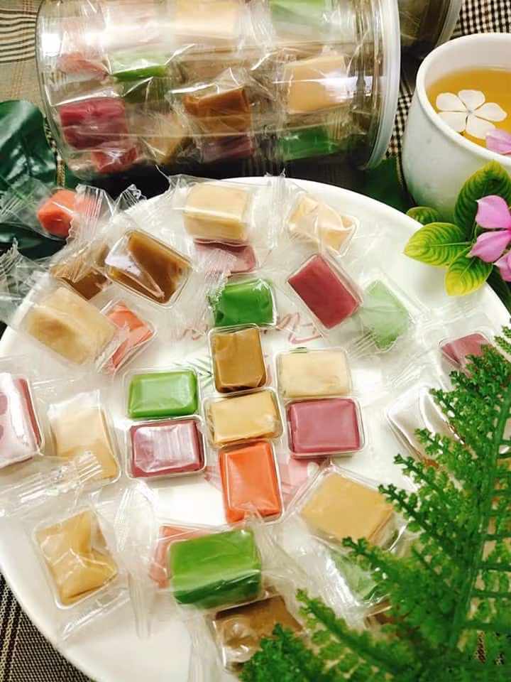 Kẹo dừa 7 vị cũng thu hút sự chú ý của các bà nội trợ, nhất là những ngày giáp Tết. Ảnh: Facebook.