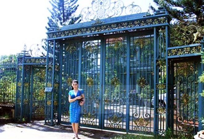 Khu nhà được xây dựng cách đây 15 năm và giá trị thời đó lên đến 2 tỷ đồng. Ảnh: Internet.