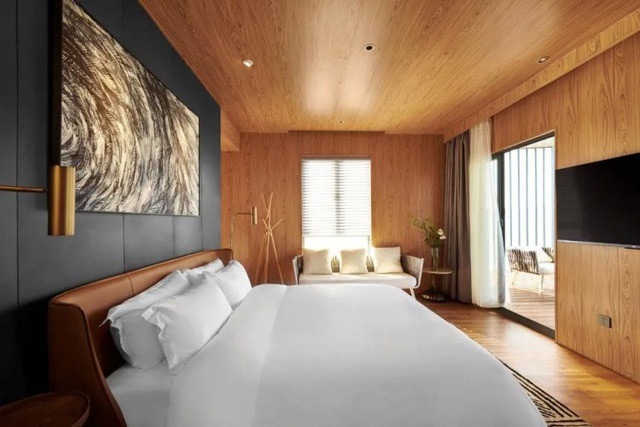 Sau khi hoàn thành năm 2019, chủ nhân sử dụng căn nhà làm nơi nghỉ dưỡng trên biển.