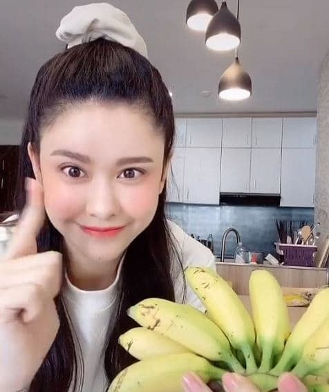 Không gian nhà Trương Quỳnh Anh chủ yếu là gam màu trung tính, thiết kế không cầu kỳ. Ảnh: FBNV.