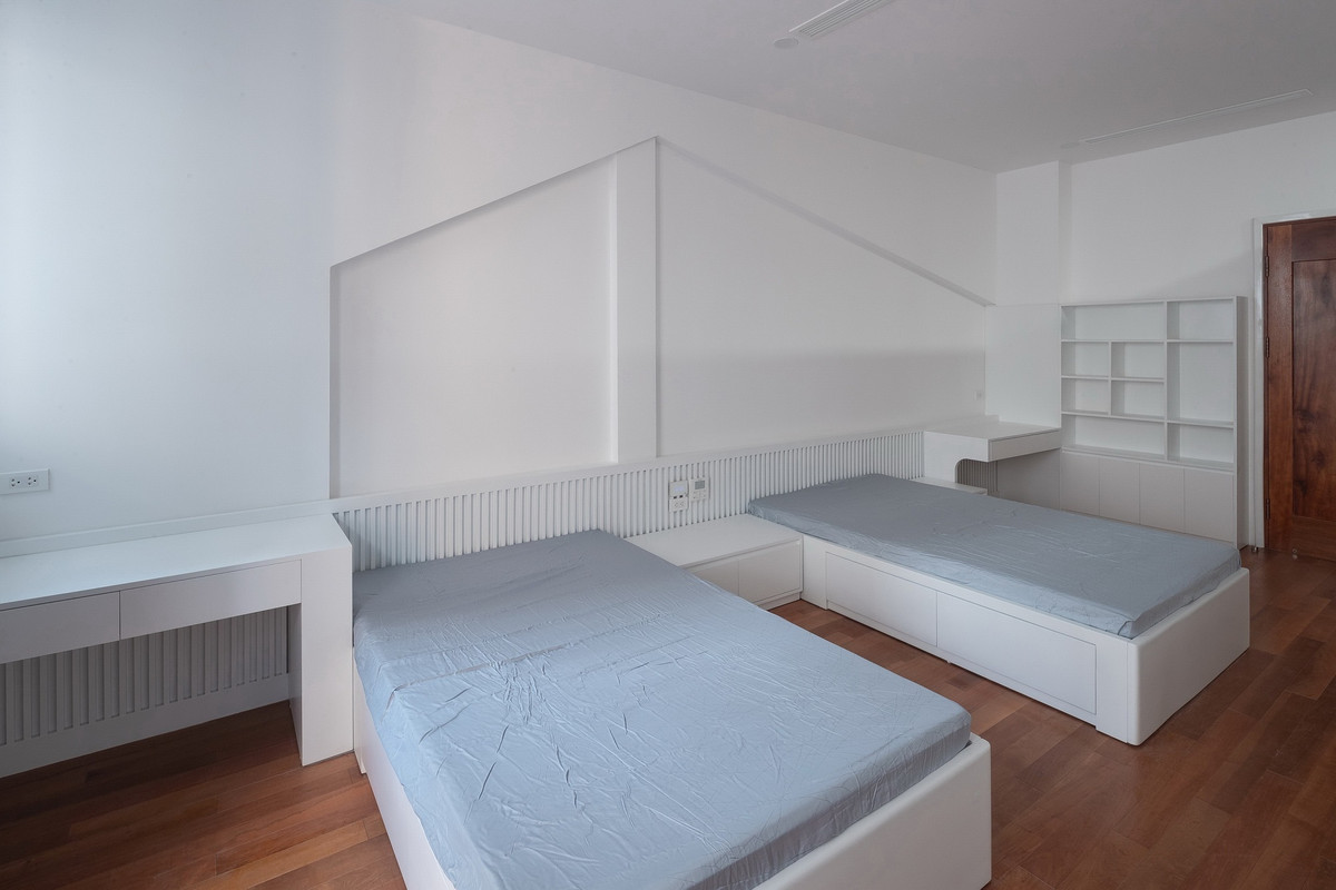 Phòng ngủ thiết kế đơn giản, gọn gàng.