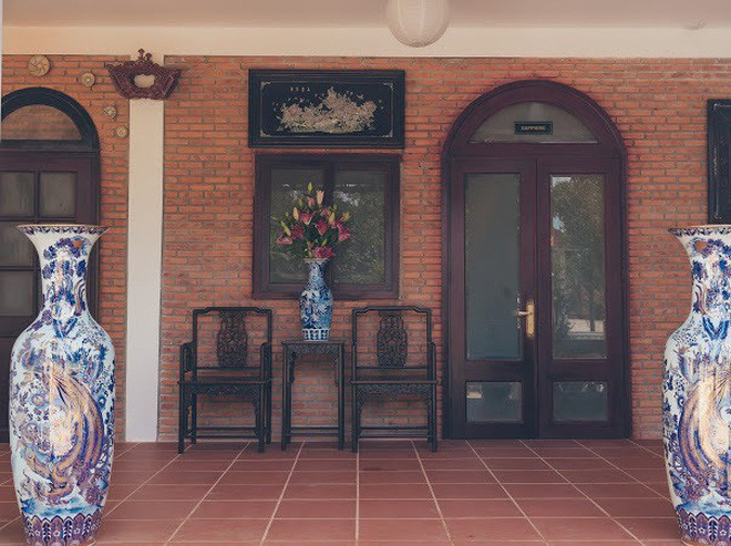 Diễn viên Lý Nhã Kỳ còn đích thân lựa chọn từng món đồ nội thất, vật dụng trong trí trong biệt phủ. Ảnh: FBNV.