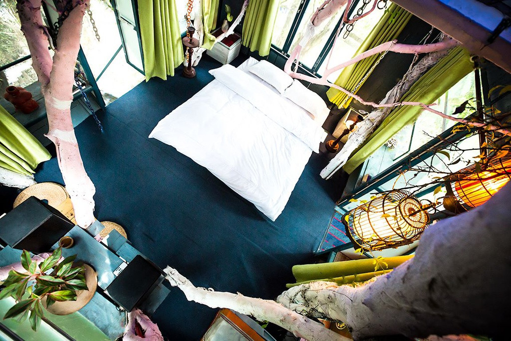 Mỗi ngôi nhà cây trong quần thể có kiến trúc và nội thất khác biệt. Ảnh: Zing.