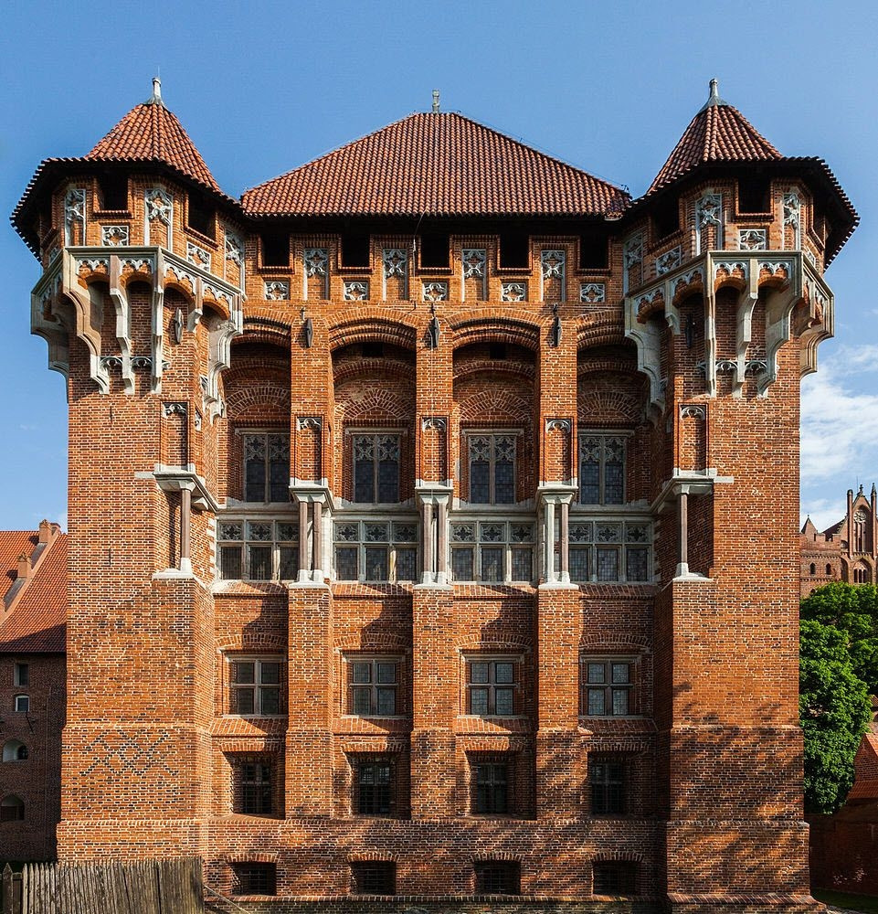 Lâu đài Malbork mang lối kiến trúc Gothic đặc trưng.