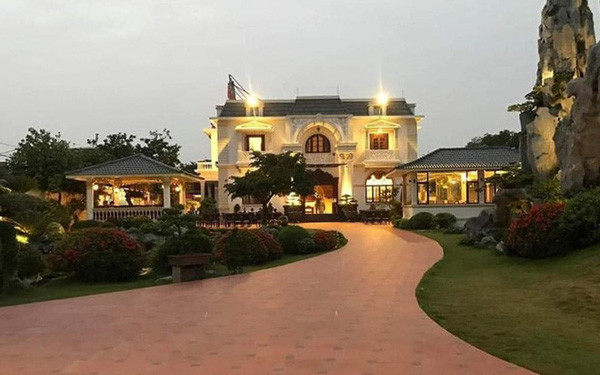 Cách đây không lâu, hình ảnh căn biệt thự vườn tại thành phố Nam Định được rao bán trên loạt nhóm bất động sản Facebook với giá 20 tỷ đồng nhận được sự quan tâm của không ít người. Ảnh: Baodansinh.