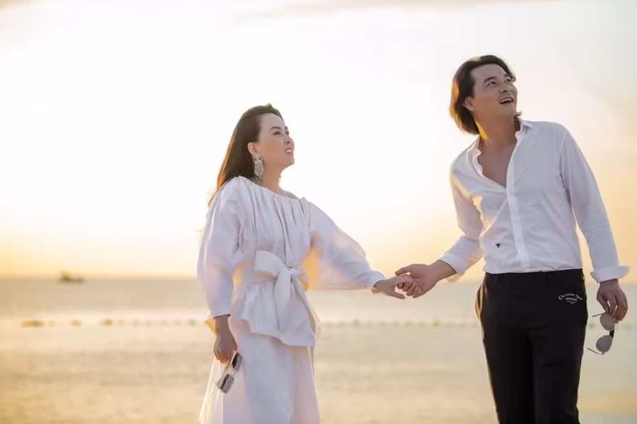 Phượng Chanel đã đăng ký kết hôn cùng Quách Ngọc Ngoan và có với nhau một cô con gái.