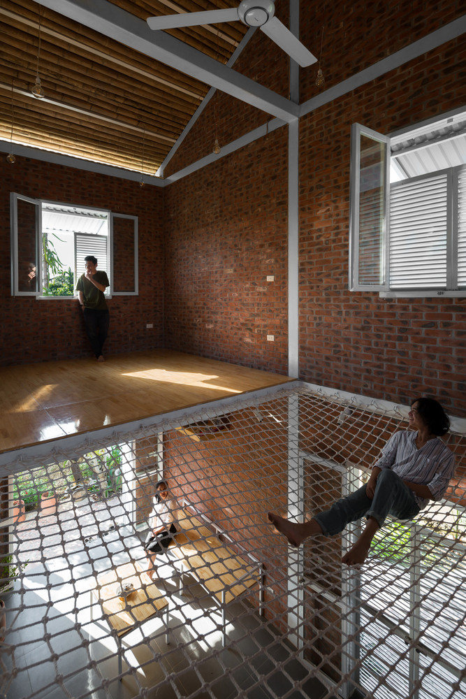 HOUSE cũng có thể được sử dụng như một không gian đa chức năng cho các hoạt động Giáo dục, Y tế và Cộng đồng...