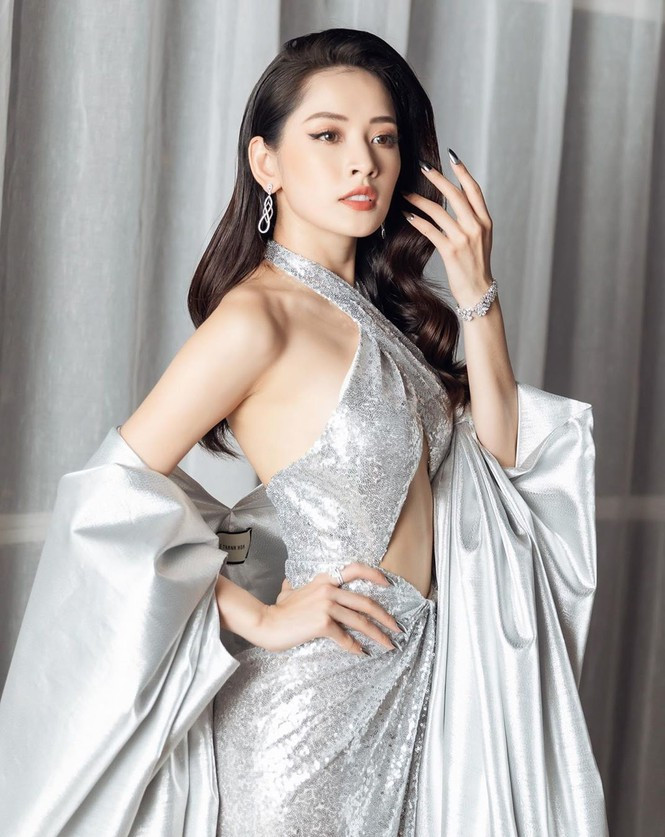 Theo Sina, Chi Pu chưa hẳn là ngôi sao đình đám nhất V-biz, nhưng cô hoàn toàn xứng đáng với danh xưng “đệ nhất mỹ nhân Việt Nam”. Ảnh: Sina.