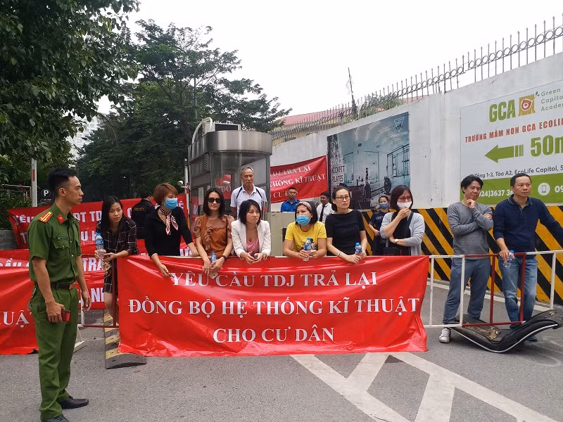 Tranh chap voi cu dan Ecolife Capitol: CDT TDJ bao lan “boi tin“?