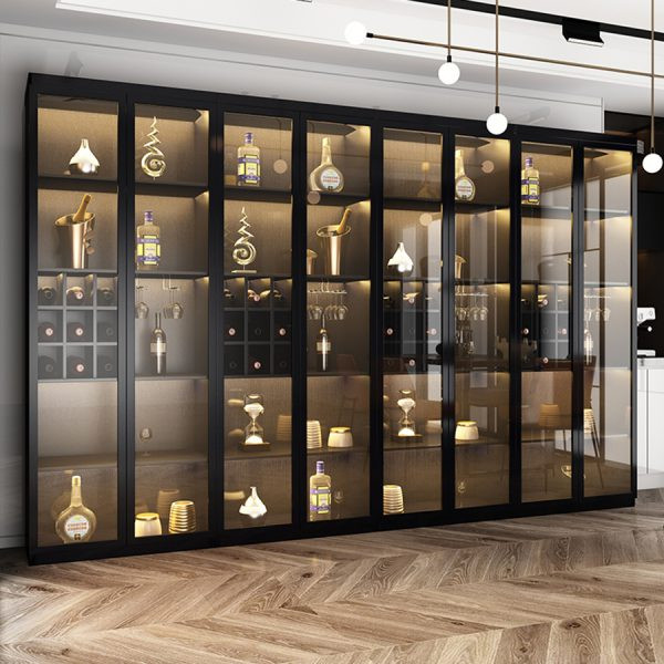 Với những gia đình không có nhu cầu sưu tầm rượu thì không nên lắp đặt tủ rượu trong nhà. Đây được xem như một gánh nặng, bởi chỉ làm mất công thêm cho việc dọn dẹp khó.