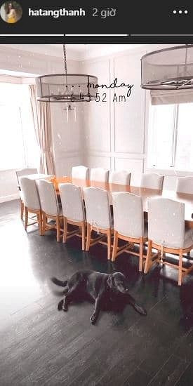 Thông qua bức ảnh, có thể thấy căn nhà của Tăng Thanh Hà có diện tích khá rộng, tiện nghi, hiện đại.