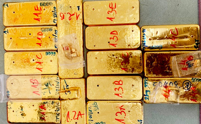 Vu buon lau 51 kg vang: Bat ke tron lenh truy na dac biet