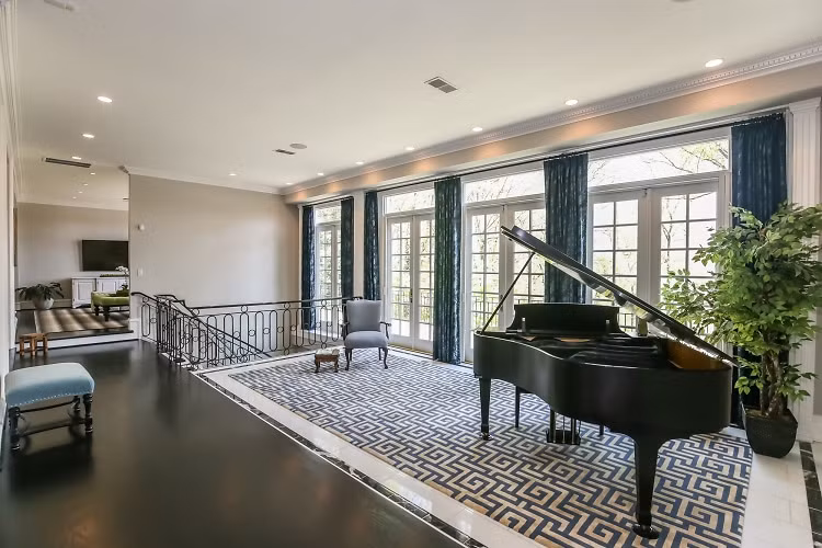 Công ty bất động sản Zillow ước tính giá thuê của căn nhà lên đến 19.000 USD mỗi tháng. Ảnh: Pricey Pads.