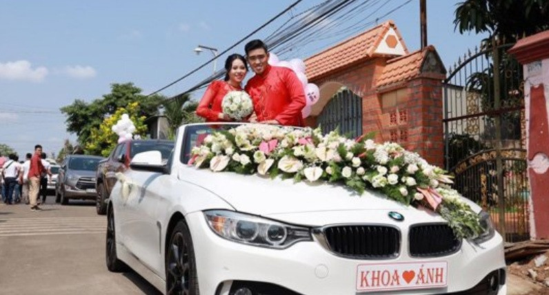 Được biết, đám cưới là của cô dâu Nguyễn Thị Ngọc Anh (sinh năm 1999) và chú rể là Trần Nguyễn Đăng Khoa (sinh năm 1998). Ảnh: Zing.