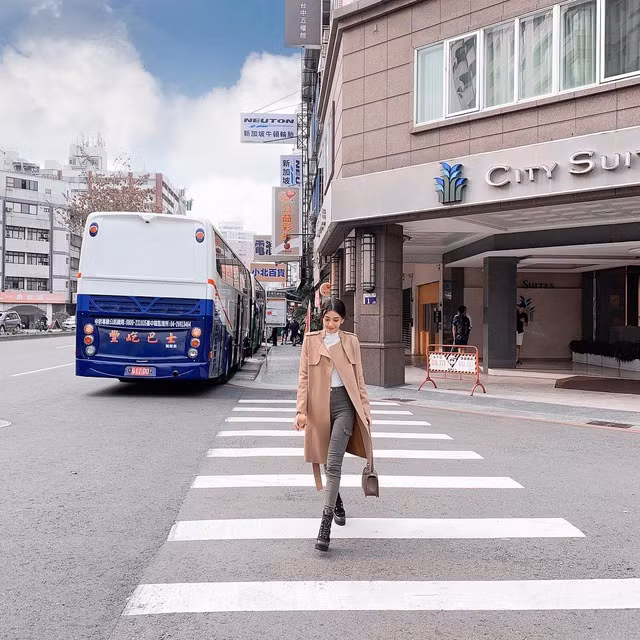 Không chỉ vậy, cô nàng còn thích đi du lịch. Cô cũng dành thời gian đi đến nhiều nơi trên thế giới. Nguồn ảnh: Instagram.