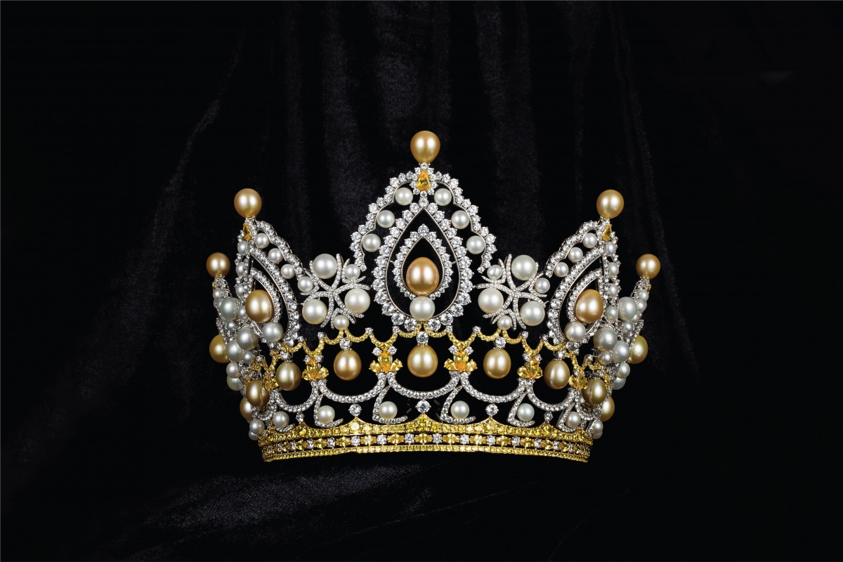 Chiếc vương miện Hoa hậu Việt Nam 2020 được làm bằng vàng, trọng lượng 159,72 gram và được chế tác trong suốt 6 tháng. Ảnh: BTC.