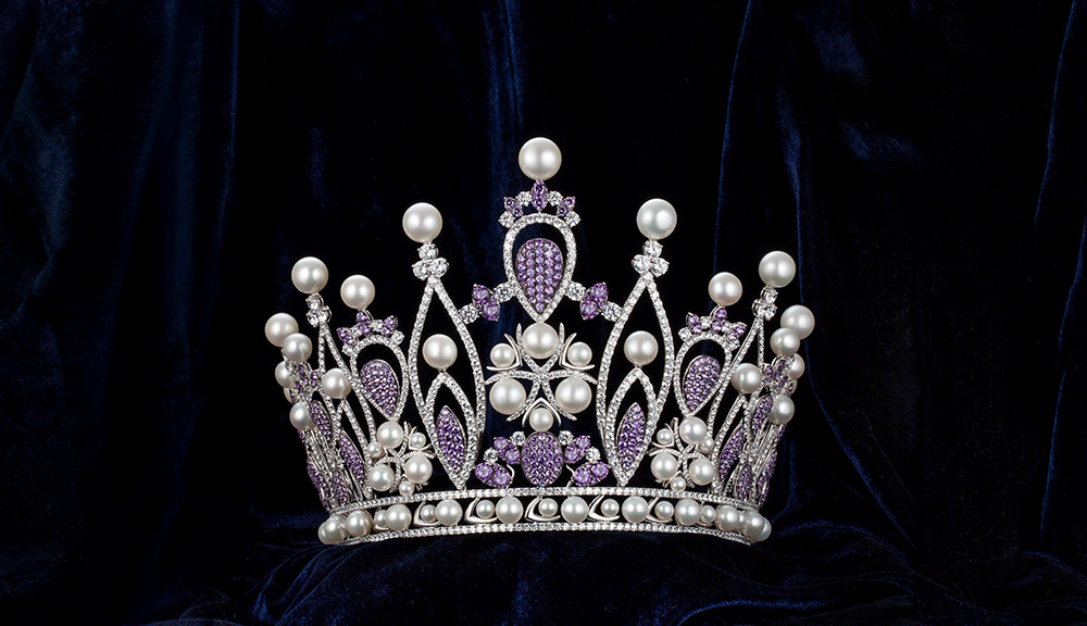 Vương miện Hoa hậu Hoàn vũ Việt Nam 2019 mang tên Brave Heart – Trái tim dũng cảm, cũng được thực hiện liên tục trong vòng 6 tháng. Ảnh: VOV.