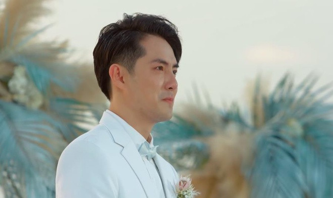 Ông Cao Thắng được hâm mộ bởi chuyện tình 10 năm với ca sĩ Đông Nhi và kết thúc bằng đám cưới viên mãn. Anh là thiếu gia của tập đoàn nhựa có tiếng ở TP HCM. Ảnh: Internet