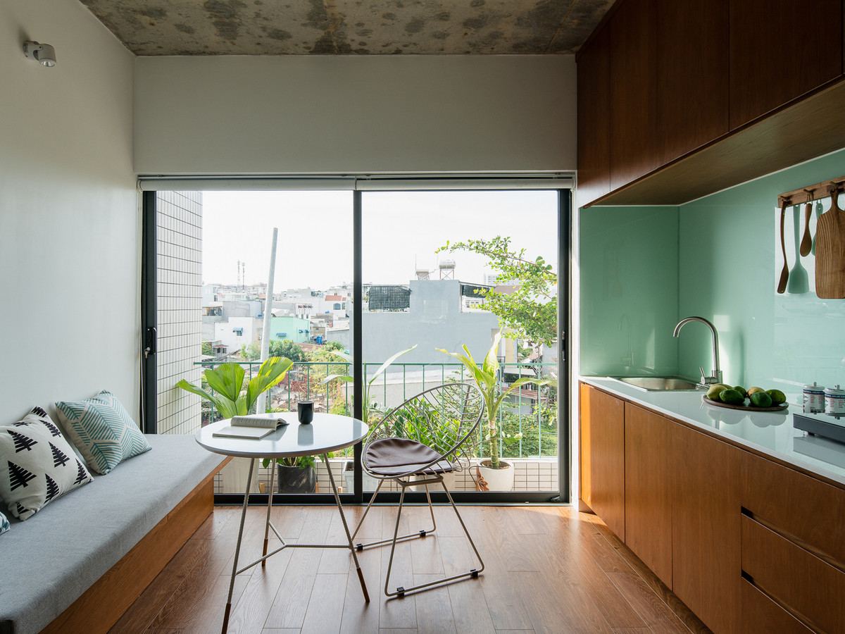 Quá trình từ giai đoạn thiết kế nhà đến hoàn thành xây dựng mất ba năm.