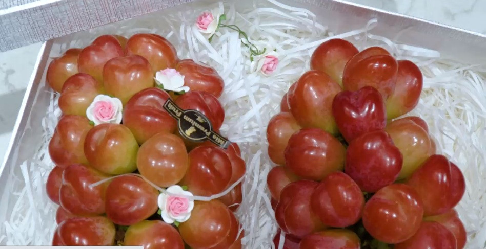 Tương tự, chị Thanh (quận 10, TP HCM) cũng đang muốn mua nho trái tim Nhật Bản song phải chờ vì hàng nhập chưa về. Ảnh: Zing.