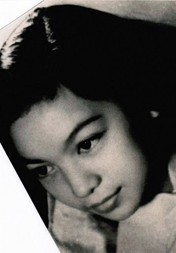 Trong những bức thư gửi tình yêu thanh xuân của cố nhạc sĩ đều chứa những tình cảm, suy tư, trăn trở về hạnh phúc giữa cả hai. Trích bức thư Trịnh Công Sơn viết cho Dao Ánh ngày 18/2/1965: "Anh nhớ Ánh nhớ nghìn năm yêu dấu vô cùng. Bao giờ hư vô biến mất trên cuộc đời này trên đời anh hở Ánh. Ánh ơi gió đã đầy cả căn phòng anh trọ. Nhớ Ánh rất thê thiết"