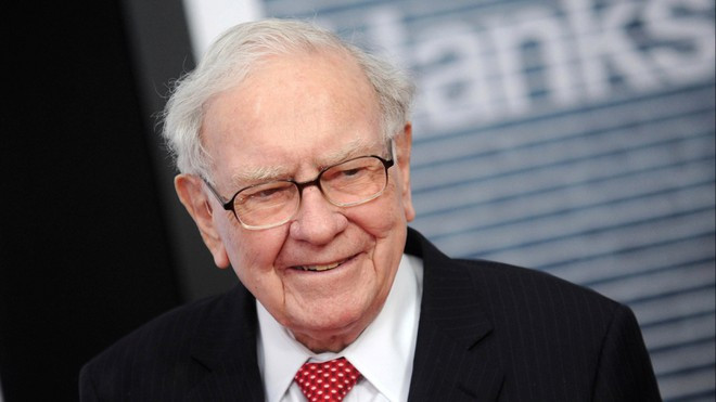 Trong khi đó, tài sản của tỷ phú Warren Buffett giảm 7,3 tỷ USD trong năm qua, giảm mạnh hơn bất kỳ tỷ phú nào trong danh sách 400 người giàu nhất nước Mỹ của Forbes.