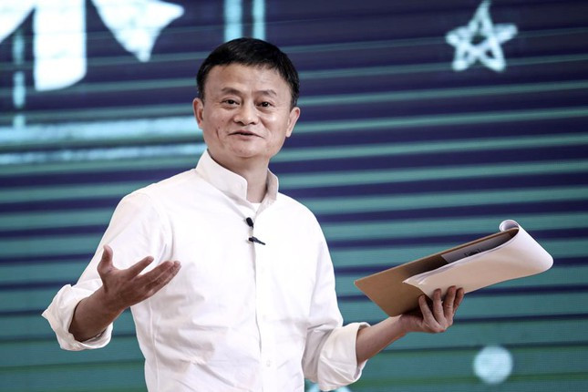 Đồng sáng lập Alibaba - tỷ phú Jack Ma cũng ghi nhận số tài sản tăng vọt trong thời gian qua. Đầu tháng 11/2020, tài sản của Jack Ma tăng 72% lên 65,6 tỷ USD khi công ty fintech Ant Group trực thuộc Alibaba chuẩn bị bước chân lên sàn chứng khoán.