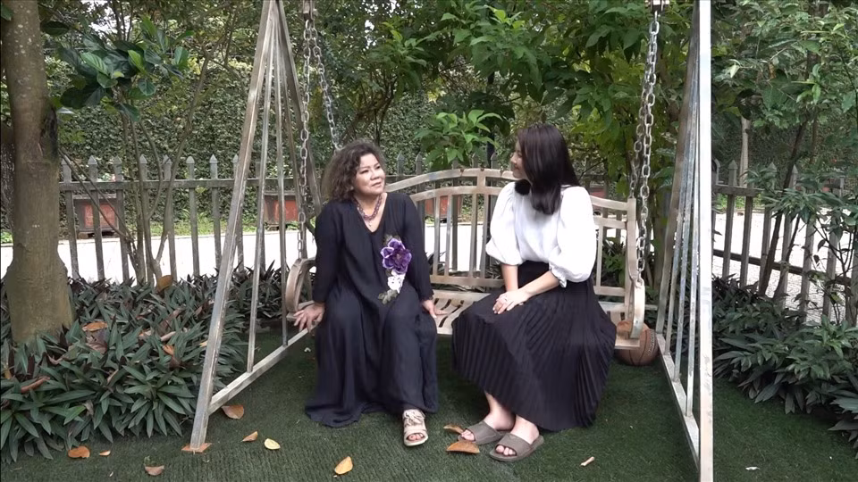 Nơi đây là một không gian nhà vườn rộng rãi, đầy đủ tiện nghi cho cuộc sống hiện đại, có thể tận hưởng khí trời trong lành vào mỗi buổi sớm mai. Ảnh: Lao động.