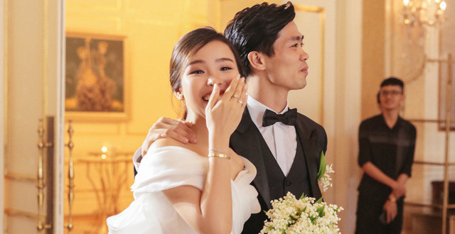 Cô dâu Tô Ngọc Viên Minh có bằng thạc sỹ của RMIT. Bố của Viên Minh là ông Tô Duy Lâm, Giám đốc Ngân hàng Nhà nước chi nhánh TPHCM.