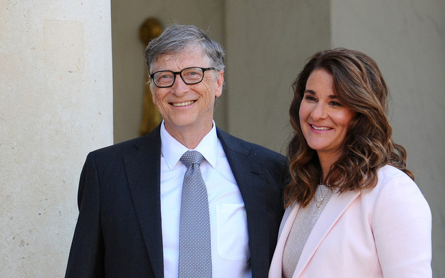 Trong khi đó, Quỹ Bill &amp; Melinda Gates có tài sản trị giá 46,8 tỷ USD và tặng 4 tỷ USD mỗi năm cho các dự án hỗ trợ cộng đồng dễ bị tổn thương nhất trên thế giới.