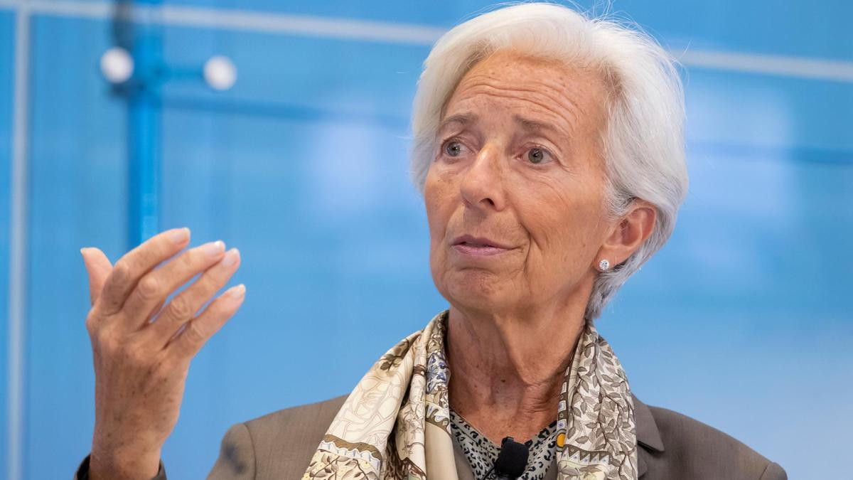 Ngày 17/9/2019, Nghị viện châu Âu (EP) phê chuẩn bà Christine Lagarde là Chủ tịch Ngân hàng Trung ương châu Âu (ECB), mở đường cho bà trở thành nữ Thống đốc đầu tiên. Bởi tất cả các đời Thống đốc trước đó của ECB đều là nam giới. Ảnh: Getty Image