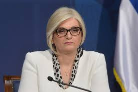 Bà Jorgovanka Tabaković gia nhập Đảng cấp tiến Séc (SRS) năm 1992 trước khi được bầu chọn làm nghị sĩ Đảng và Bộ trưởng Bộ Kinh tế. Sau cuộc bầu cử Quốc hội năm 2012, bà Tabaković nhanh chóng được bổ nhiệm giữ chức vụ Thống đốc Ngân hàng Trung Ương và liên tục đảm nhiệm cương vị này từ đó đến nay. Ảnh: Getty Image